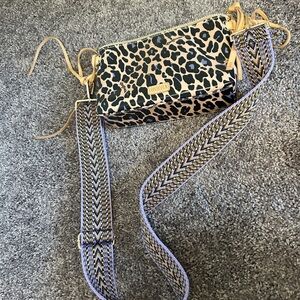 Consuela crossbody leopard